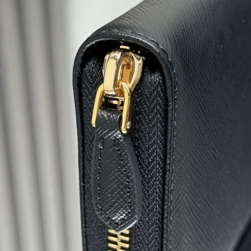 EyeCatching Prada Wallets Purse 60745
