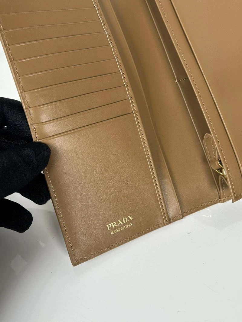 Prada Wallets Purse GoAnywhere 60772