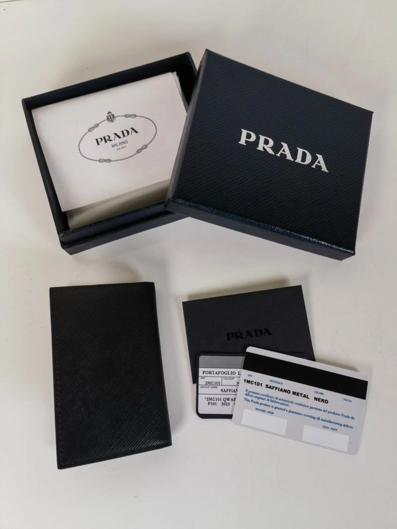 Vibrant Prada Wallets Purse 60717