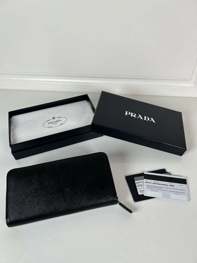Prada Wallets Purse Bright 60735