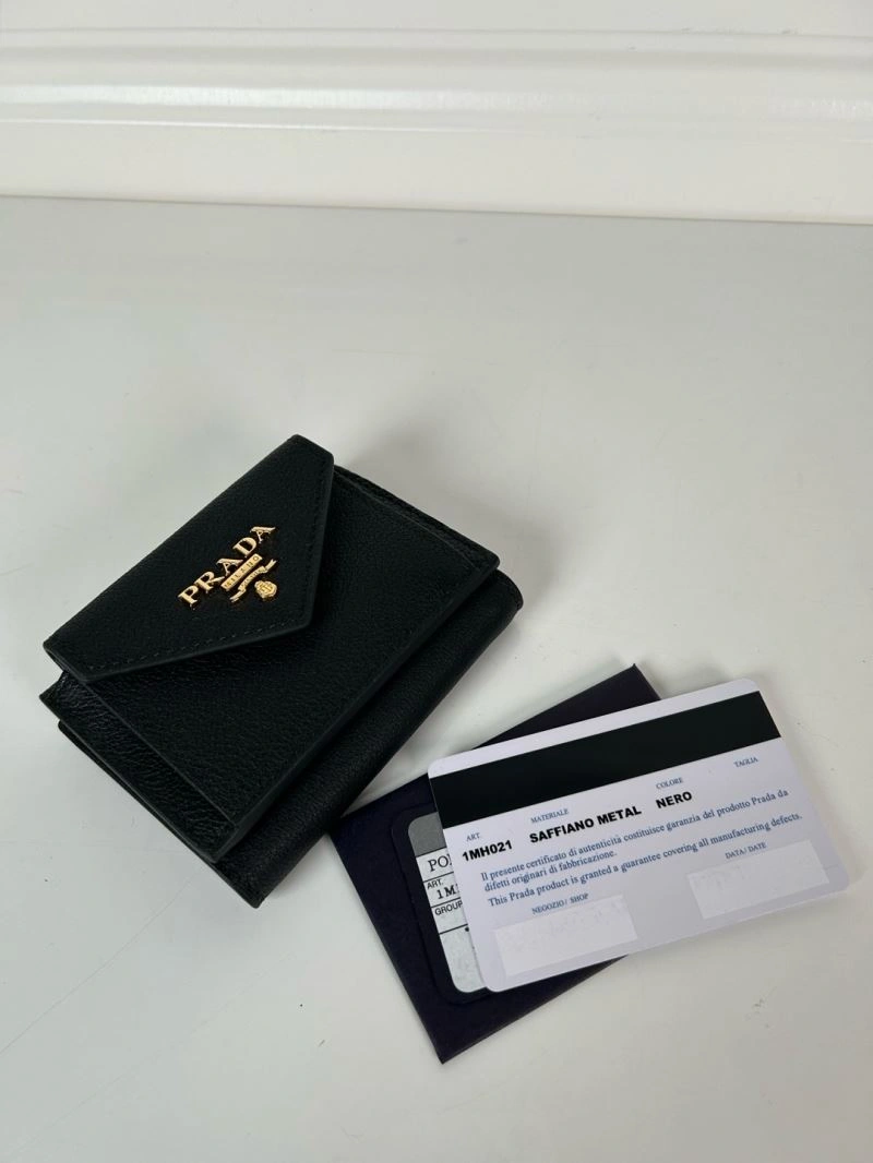 Stylish Prada Wallets Purse 60700