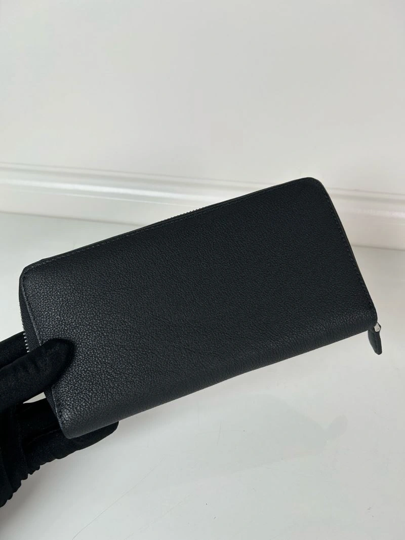 Prada Wallets Purse WaterResistant 60705