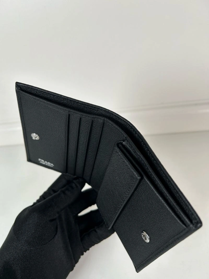 Prada Wallets Purse Functional 60688