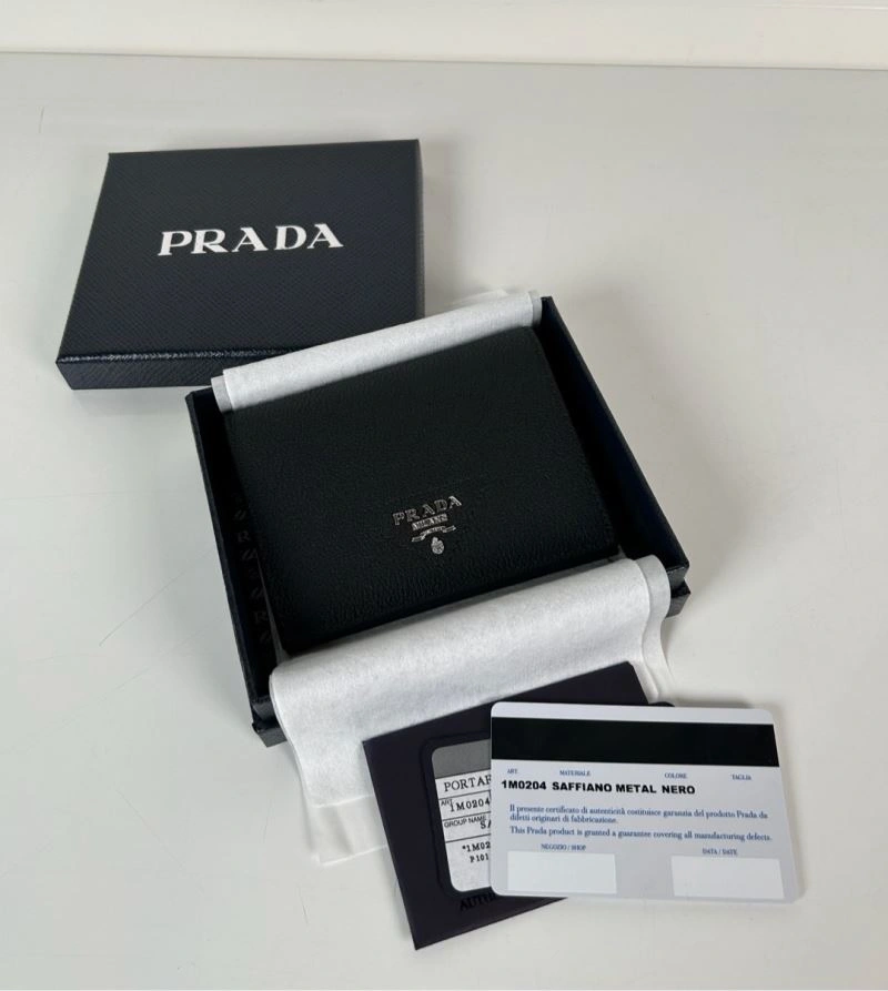 Prada Wallets Purse Functional 60688