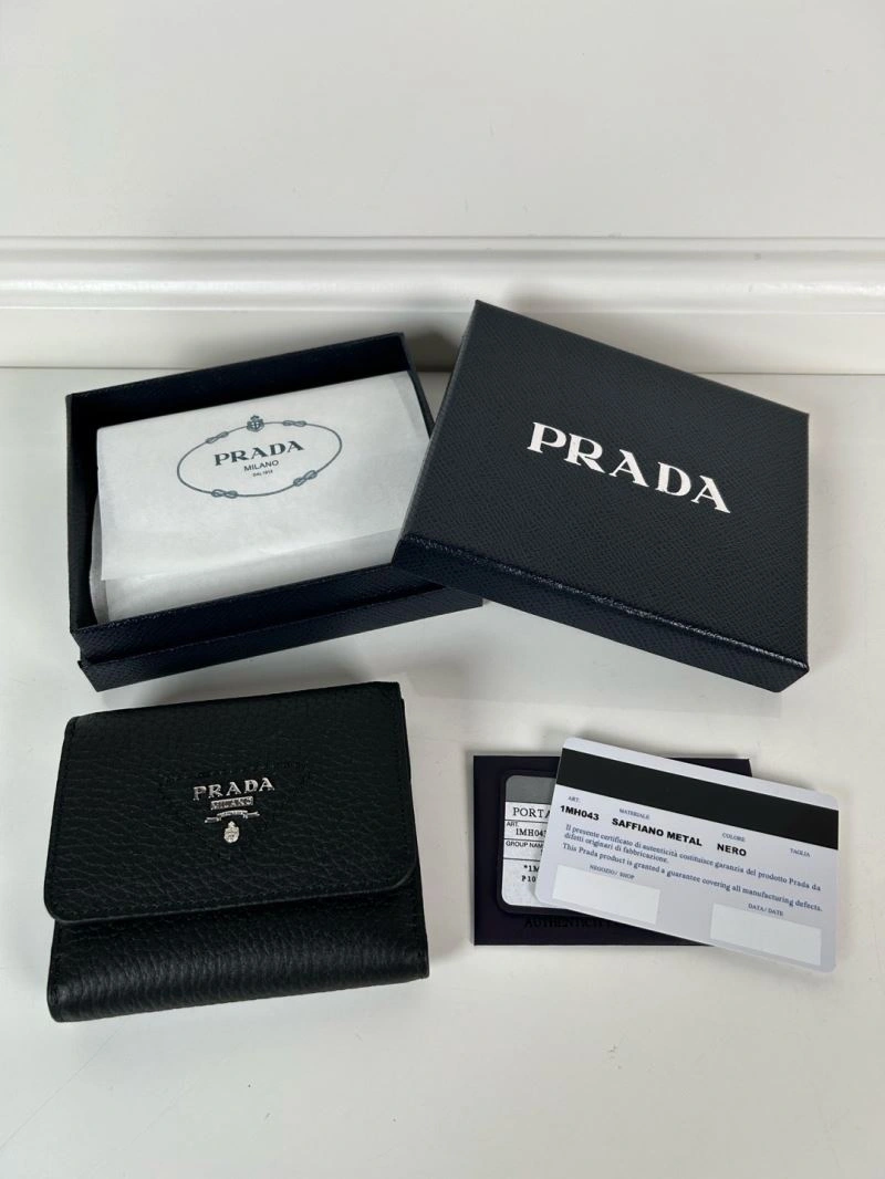 Packable Prada Wallets Purse 60684