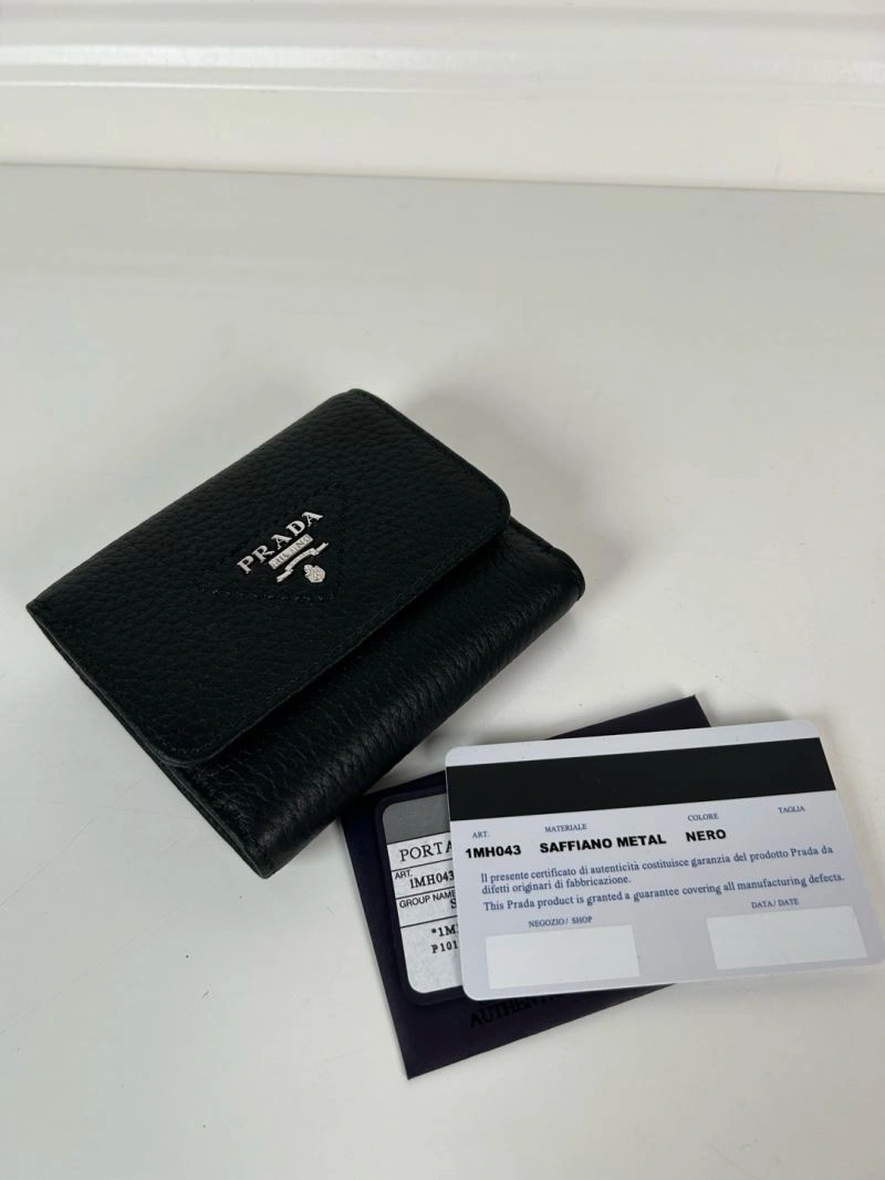 Packable Prada Wallets Purse 60684