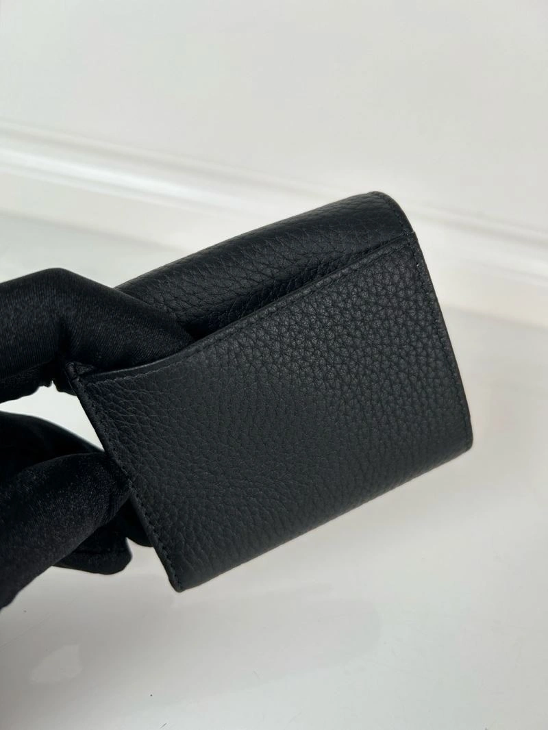 Packable Prada Wallets Purse 60684