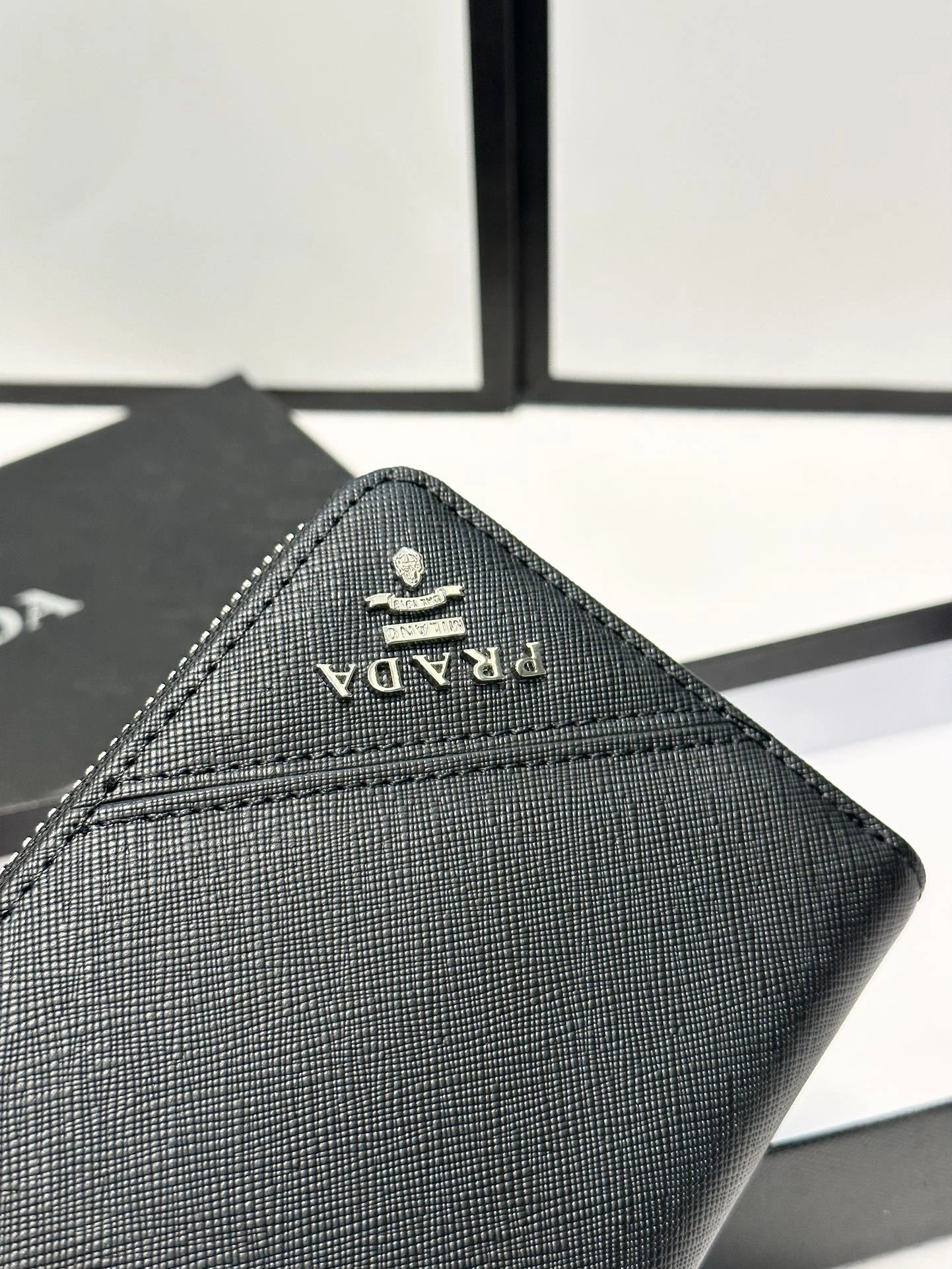 Chic Prada Wallets Purse 92310