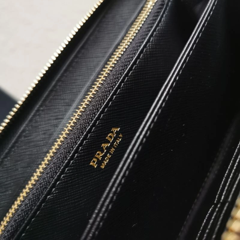 GoodFit Prada Wallets Purse 60626