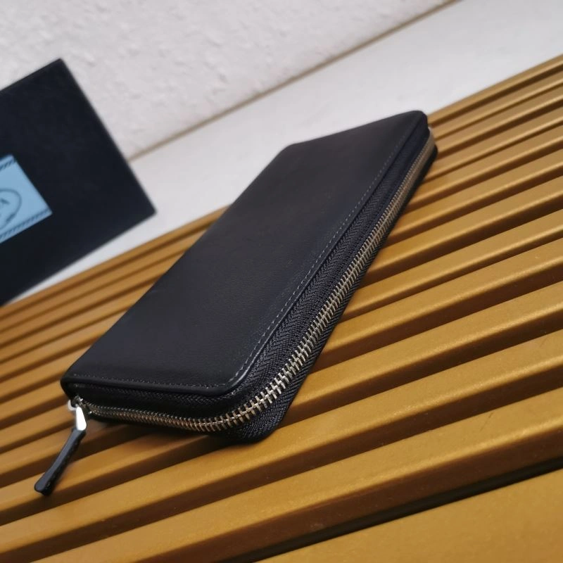 Bold Prada Wallets Purse 60671