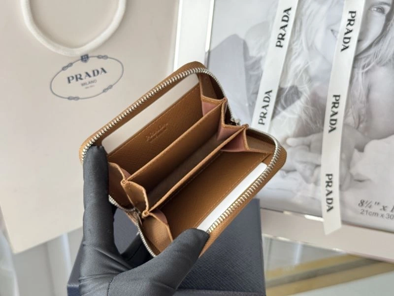 Prada Wallets Purse Neat 65976