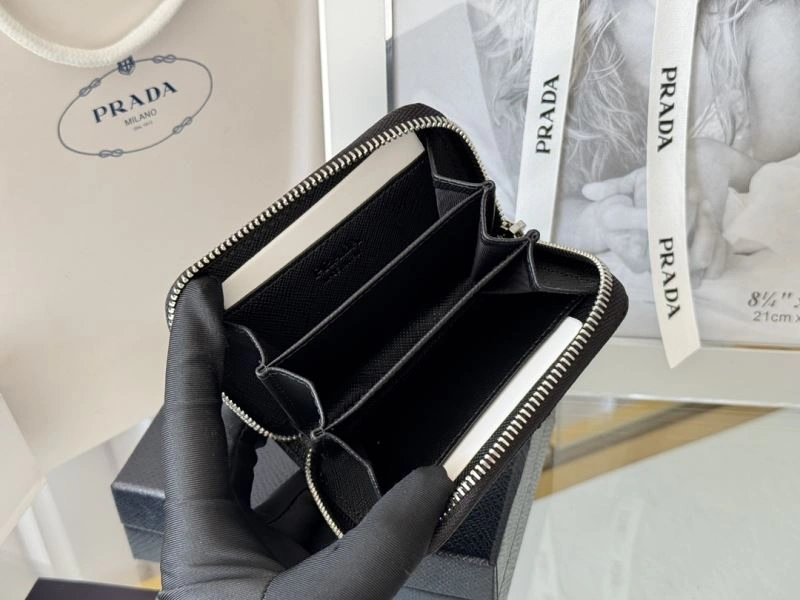 Prada Wallets Purse Practical 65977