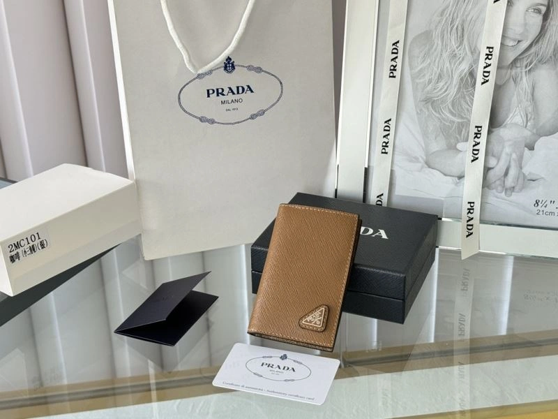 Prada Wallets Purse Resilient 66013