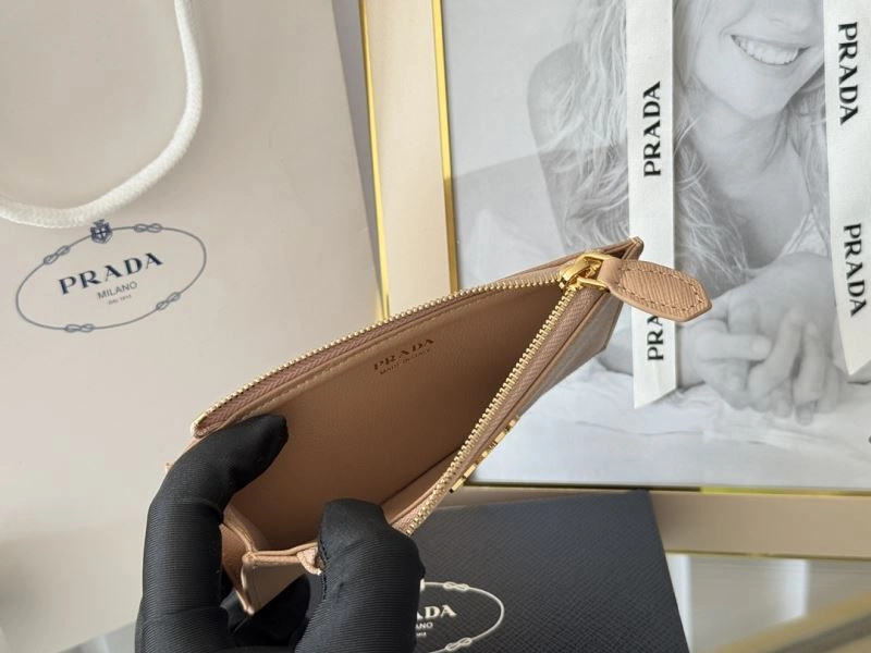 Prada Wallets Purse Casual 66005