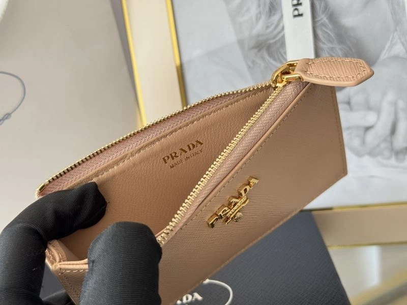 Prada Wallets Purse Casual 66005