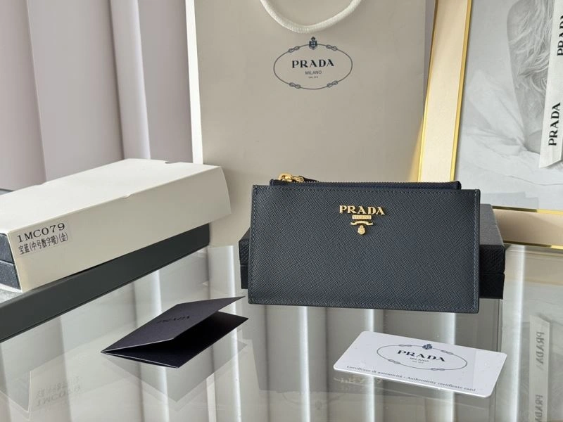 Vibrant Prada Wallets Purse 65960