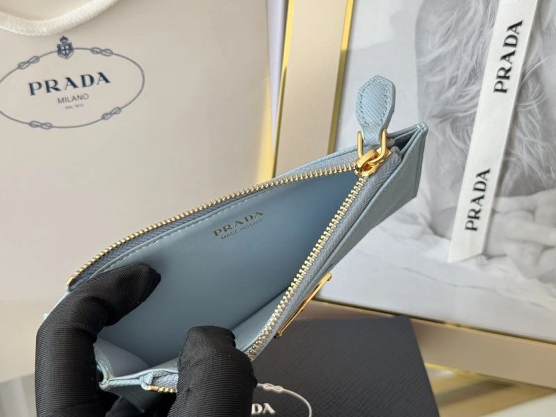 Prada Wallets Purse Durable 65990