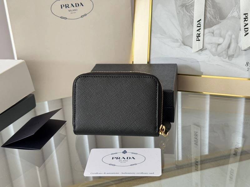 Prada Wallets Purse Lightweight 65945