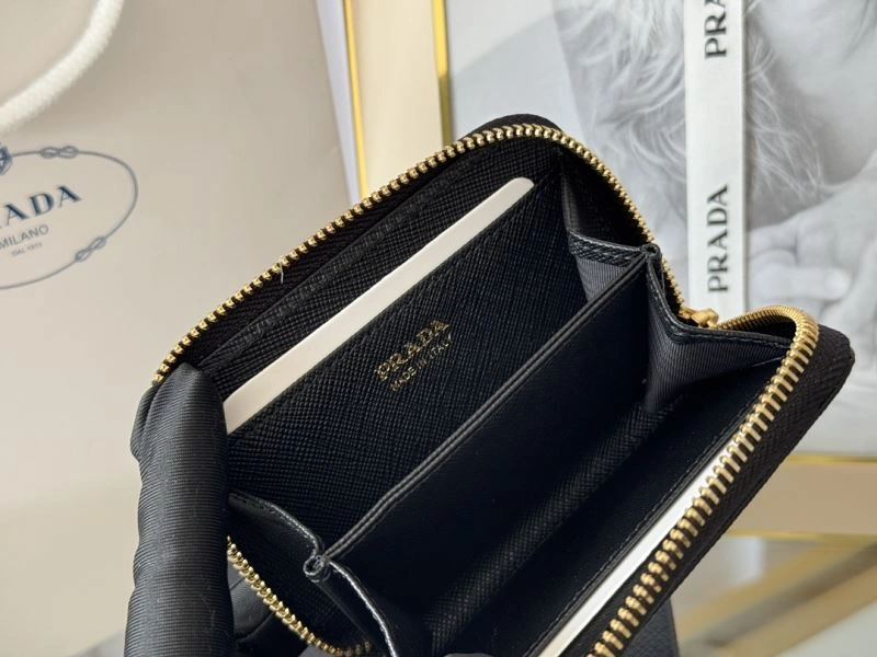 Prada Wallets Purse Lightweight 65945