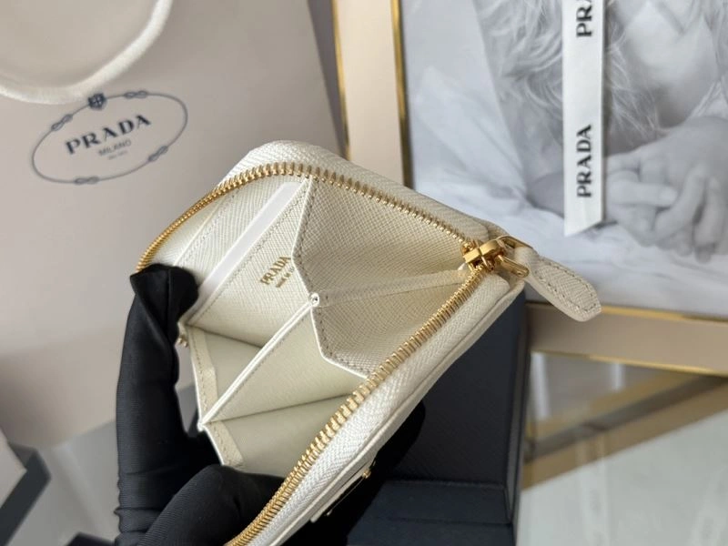 Supportive Prada Wallets Purse 65946
