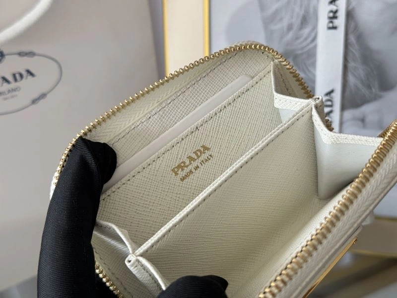 Supportive Prada Wallets Purse 65946