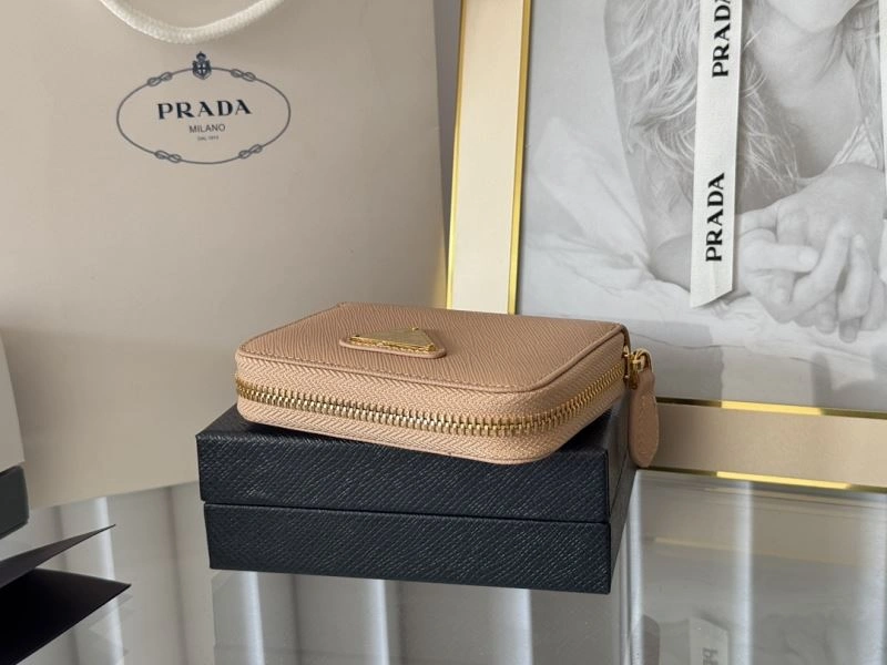 Prada Wallets Purse Sustainable 65943