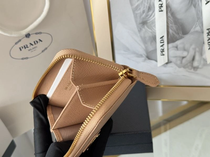 Prada Wallets Purse Sustainable 65943