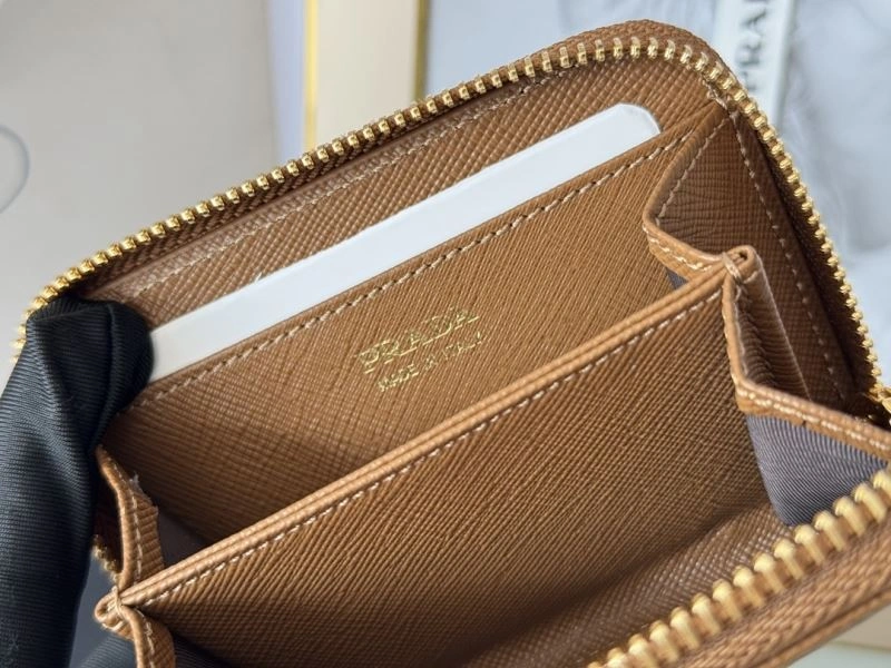 Prada Wallets Purse UrbanStyle 65940