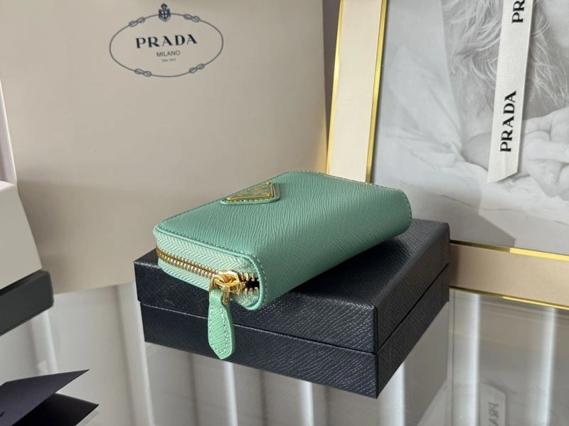 Prada Wallets Purse Comfortable 65937