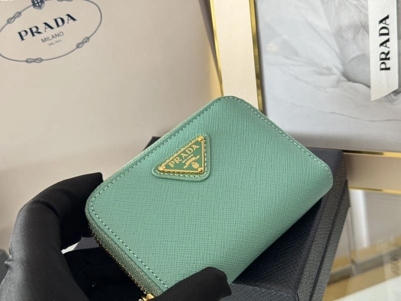 Prada Wallets Purse Comfortable 65937