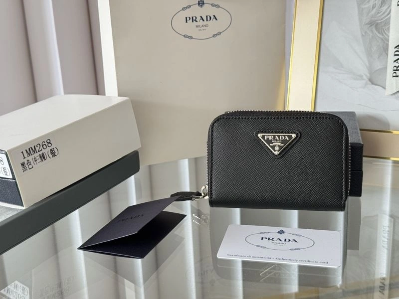 Prada Wallets Purse Versatile 65944