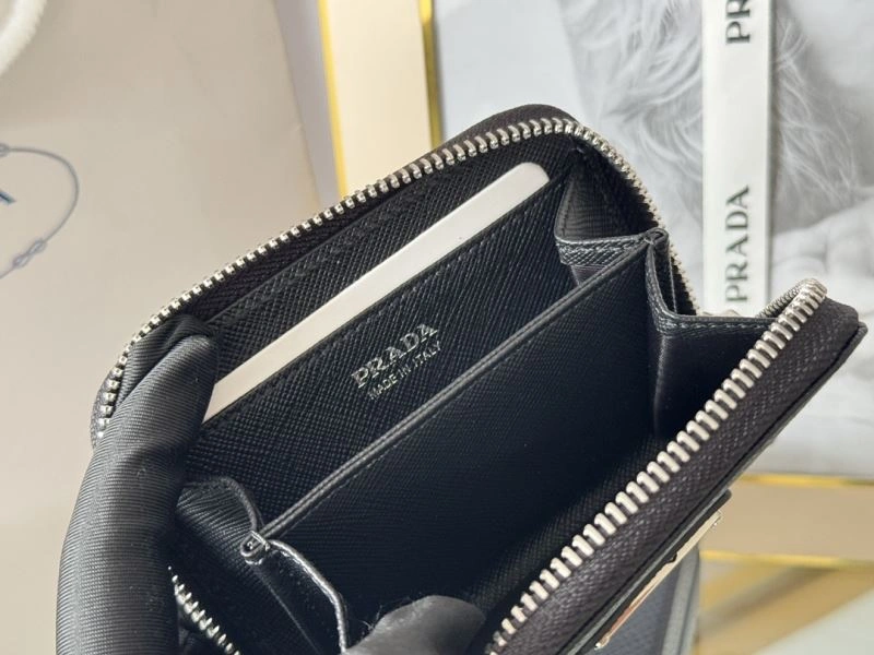 Prada Wallets Purse Versatile 65944
