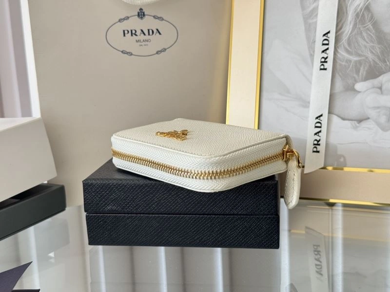 Youthful Prada Wallets Purse 65941