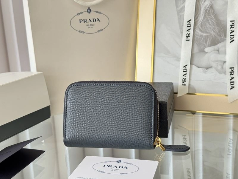 Prada Wallets Purse Practical 65933