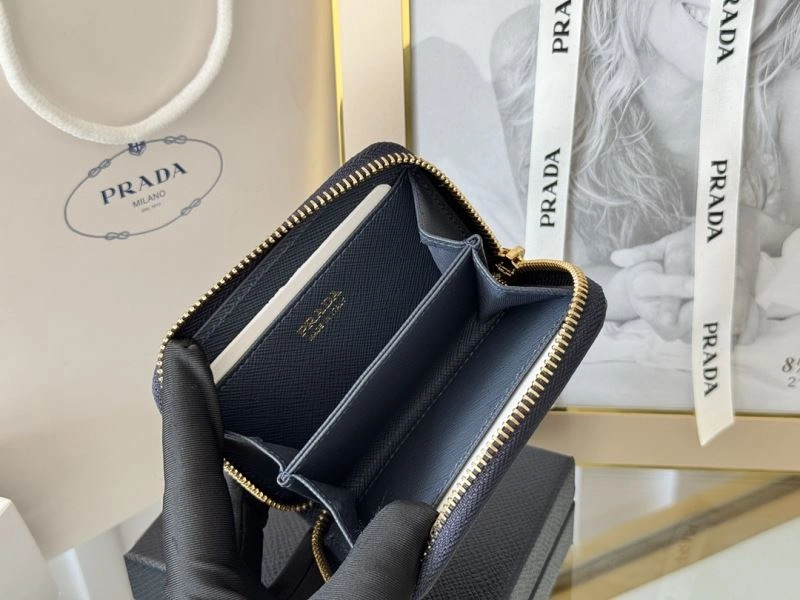 Prada Wallets Purse Practical 65933
