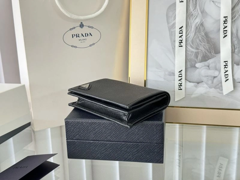 Flexible Prada Wallets Purse 65923