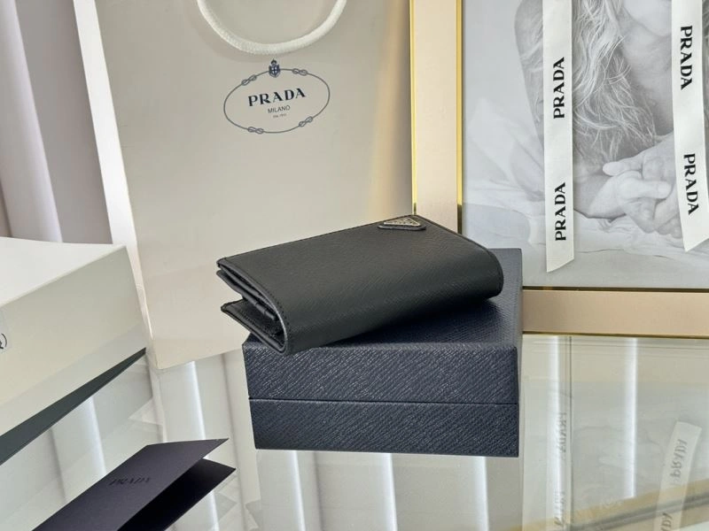Flexible Prada Wallets Purse 65923