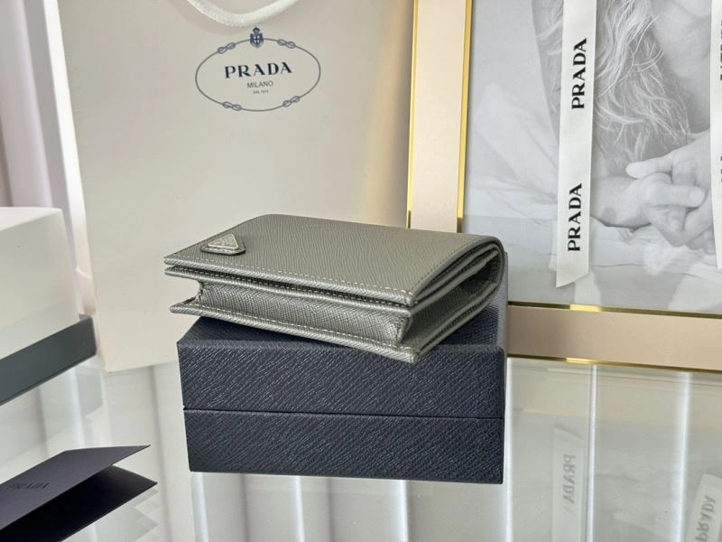 Prada Wallets Purse Durable 65966
