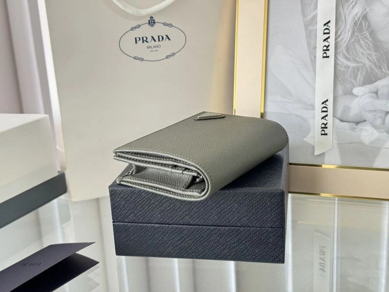 Prada Wallets Purse Durable 65966