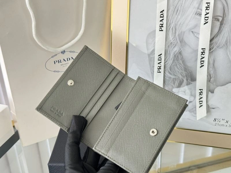Prada Wallets Purse Durable 65966