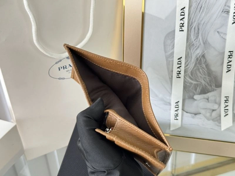 Flexible Prada Wallets Purse 65919