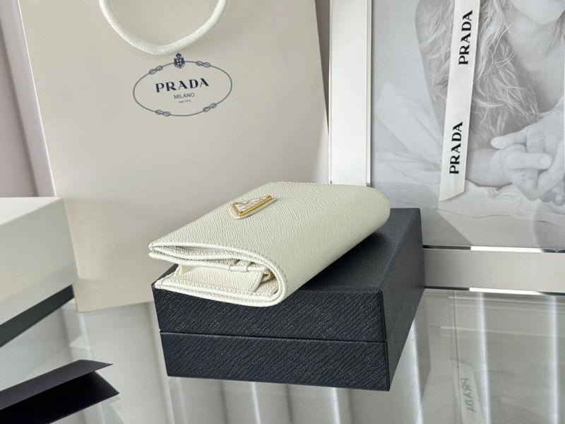 Sophisticated Prada Wallets Purse 65910