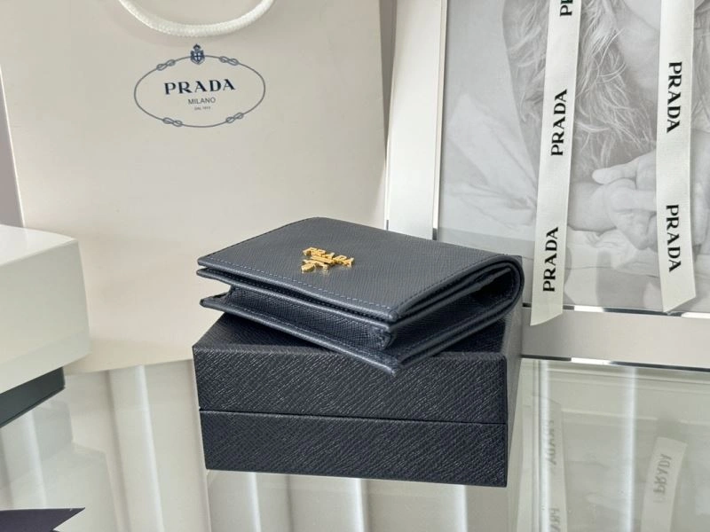 Prada Wallets Purse Versatile 66034