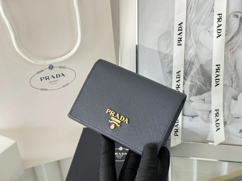 Prada Wallets Purse Versatile 66034