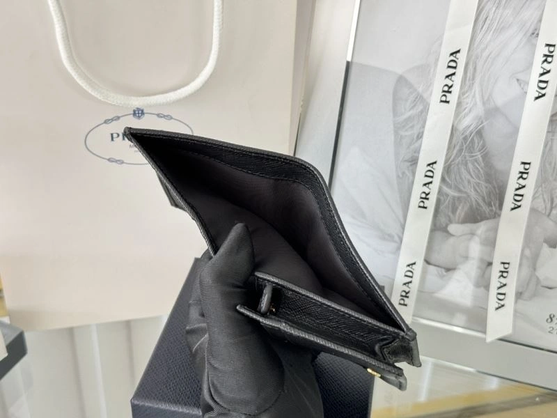 Prada Wallets Purse Sophisticated 65895