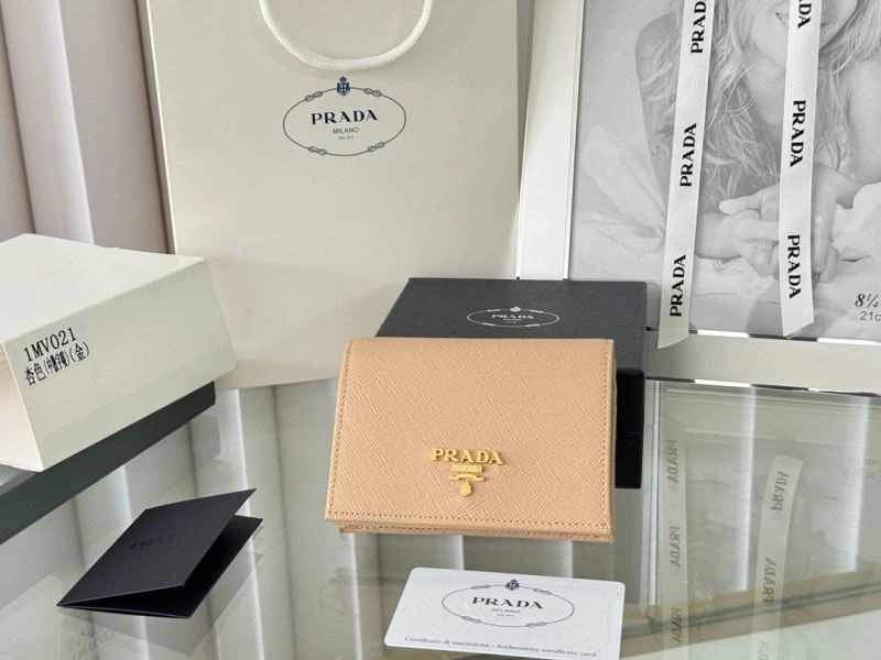 Prada Wallets Purse Trendy 65900