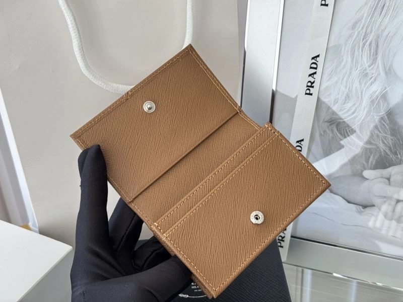 Prada Wallets Purse Resilient 56981