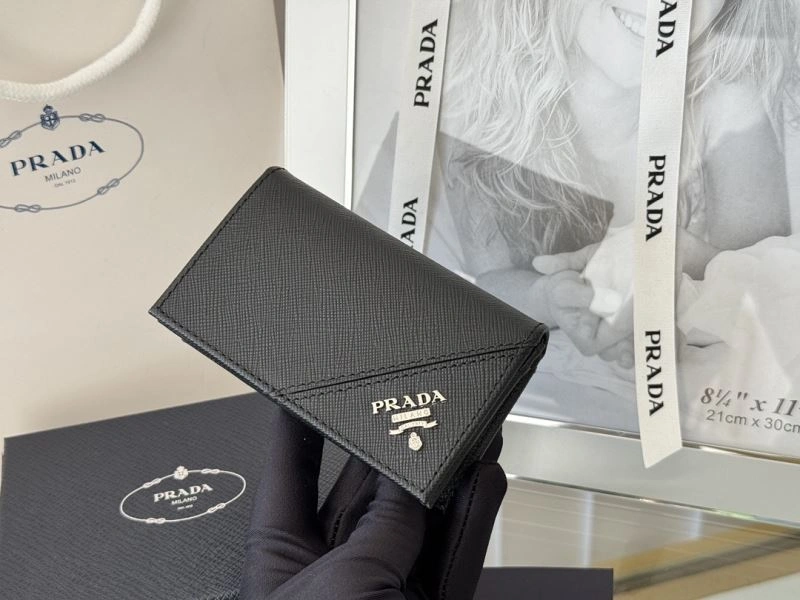 Resilient Prada Wallets Purse 56979