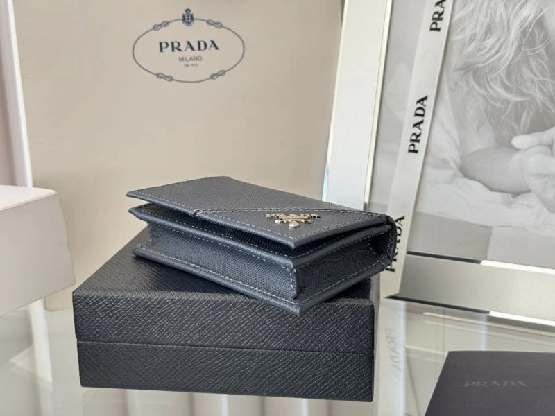 Prada Wallets Purse FashionForward 57002