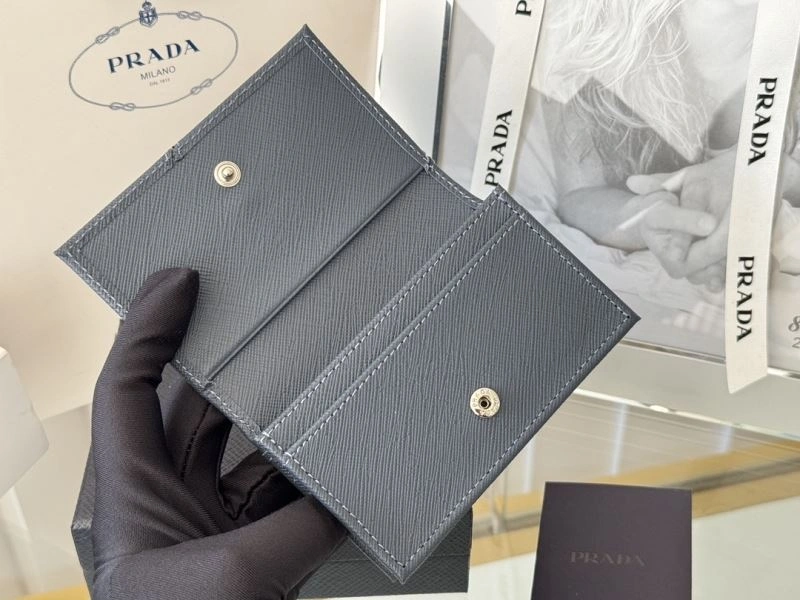 Prada Wallets Purse FashionForward 57002